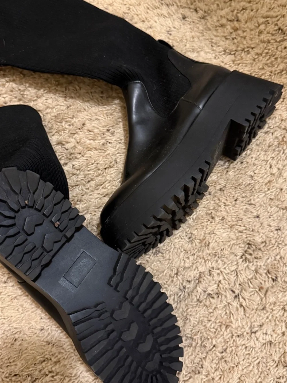 Knee high ribbed boots